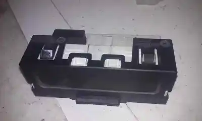 Second-hand car spare part display for renault clio ii fase ii (b/cb0) authentique oem iam references 8200380298  