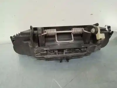 Peça sobressalente para automóvel em segunda mão puxador exterior frente direito por audi a4 avant (8e) 2.0 tdi referências oem iam 8e0839207 4b0839885 