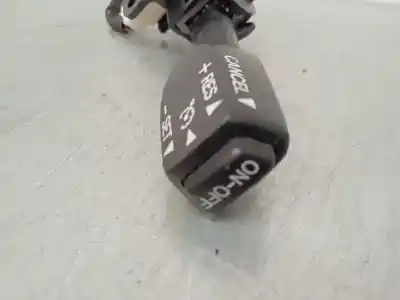 Peça sobressalente para automóvel em segunda mão comandos do volante por toyota auris luna referências oem iam 18a174  