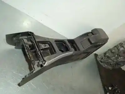 Pièce détachée automobile d'occasion console centrale pour mercedes-benz clase b (w245) 180 cdi (245.207) références oem iam a1696800050  