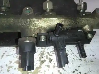 Pièce détachée automobile d'occasion rampe d'injecteur pour peugeot 807 2.0 hdi fap cat références oem iam   