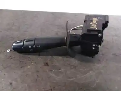 Pezzo di ricambio per auto di seconda mano Controllo Intermittente per RENAULT CLIO II FASE II (B/CB0) Authentique Riferimenti OEM IAM 121431  