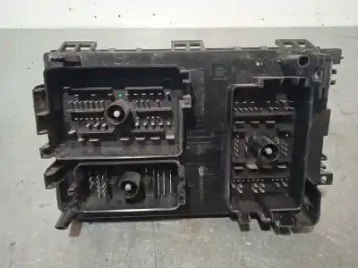 Tweedehands auto-onderdeel relais/zekeringenkastje voor opel astra j lim. cosmo oem iam-referenties 13318782  