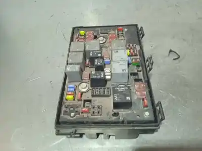 Tweedehands auto-onderdeel relais/zekeringenkastje voor opel astra j lim. cosmo oem iam-referenties 13318782  