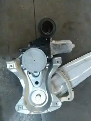 Second-hand car spare part rear left window regulator for toyota auris luna oem iam references  6 pin 