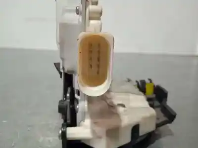 Peça sobressalente para automóvel em segunda mão fechadura da porta dianteira esquerda por audi a4 avant (8e) 2.0 tdi referências oem iam 8e1837015aa  