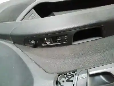 Автозапчасти б/у обивка левой передней двери за audi q7 (4l) 3.0 tdi ссылки oem iam 4l1867105a  