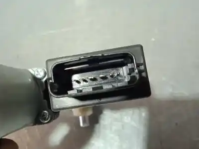 Peça sobressalente para automóvel em segunda mão motor elevador vidro traseiro direito por kia pro cee´d (jd) 1.4 crdi 90 referências oem iam 617013201  83460a2010