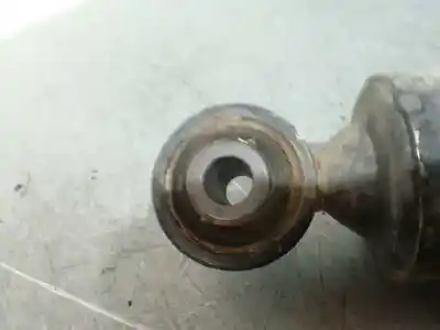 Автозапчастина б/у правий задній амортизатор для toyota rav 4 iii (_a3_) 2.2 d (ala35_) посилання на oem iam 4853042070  