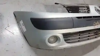 Second-hand car spare part front bumper for renault clio ii fase ii (b/cb0) 1.5 dci diesel 65 cv / 48 kw oem iam references 7701475526  