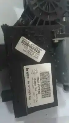 Pièce détachée automobile d'occasion moteur lève vitre avant droit pour peugeot 307 break / sw (s1) sw références oem iam 9634457480  
