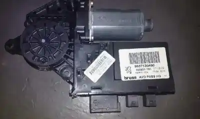 Pezzo di ricambio per auto di seconda mano motore alzacristalli anteriore destro per peugeot 307 break / sw (s1) sw riferimenti oem iam 9637130480  