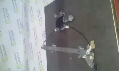 Peça sobressalente para automóvel em segunda mão elevador de vidros dianteiro direito por nissan primera berlina (p11) básico referências oem iam 400600t4
