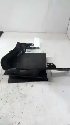Pezzo di ricambio per auto di seconda mano supporto faro anteriore destro per mercedes-benz clase c (w203) familiar 2.2 cdi cat riferimenti oem iam   