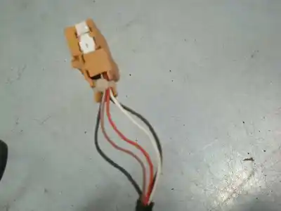 Peça sobressalente para automóvel em segunda mão espelho retrovisor esquerdo por audi a4 berlina (8e) 1.9 tdi (96kw) referências oem iam 8e1858531aa01c 5 cables 