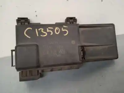 Pièce détachée automobile d'occasion boîtes à fusibles pour volkswagen golf iv berlina (1j1) highline références oem iam 1j0937617a  