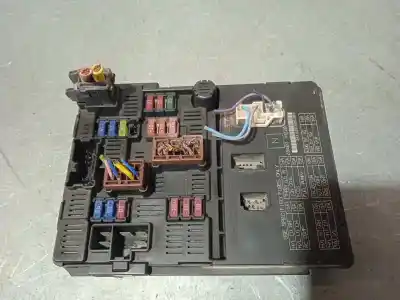 Second-hand car spare part fuse box unit for nissan note acenta oem iam references 241426300309  284b71hz2a