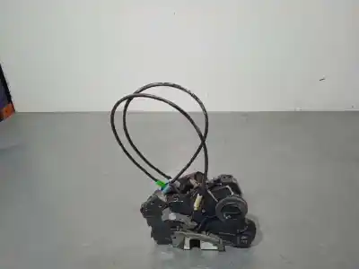 Автозапчастина б/у замок передній праві двері для toyota rav 4 iii (_a3_) 2.2 d (ala35_) посилання на oem iam 1021609  1021609