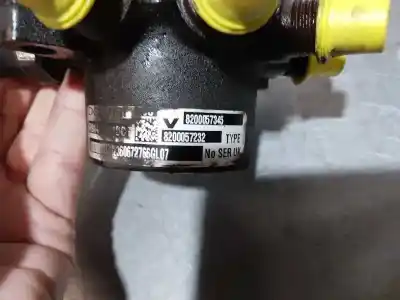 Автозапчасти б/у рампа инжектора за renault clio ii fase ii (b/cb0) dynamique ссылки oem iam 8200057345  