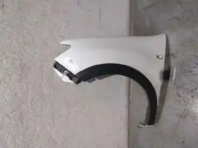 Second-hand car spare part left front fin for dacia sandero stepway oem iam references   