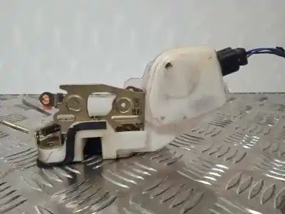 Автозапчастина б/у замок передніх дверей лівий для mitsubishi l 200 (k6/7) 2.5 td cat посилання на oem iam   