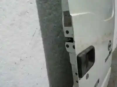 Автозапчасти б/у задняя дверь справа за nissan interstar mod. 04 (x70) 2.5 dci diesel cat ссылки oem iam 9340500q0b  