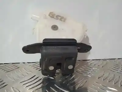 Second-hand car spare part trunk lock for toyota yaris hybrid active oem iam references 6935002090