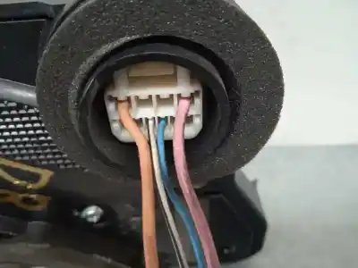 Автозапчастина б/у замок передній праві двері для toyota yaris (ksp9/scp9/nlp9) básico посилання на oem iam 690300d140 4 cables 