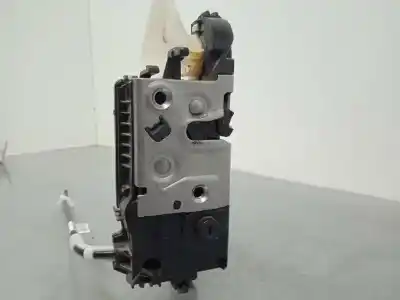 Second-hand car spare part left front door lock for peugeot 208 i (ca_, cc_) 1.6 bluehdi 100 oem iam references 9812500880 6 pins 40537192r