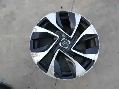 Pièce détachée automobile d'occasion jeu de jantes pour citroen ds5 style références oem iam 8jx18 et27  