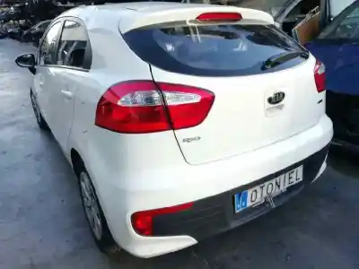 Pezzo di ricambio per auto di seconda mano portellone per kia rio basic riferimenti oem iam   