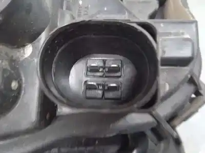 Автозапчасти б/у правый задний фонарь за seat leon st (5f8) 1.6 tdi ссылки oem iam 5f9945096  90047802