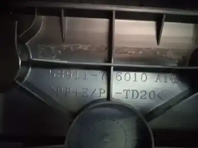Автозапчастина б/у центральний подлокник для lexus ct 200h посилання на oem iam 5891176010  