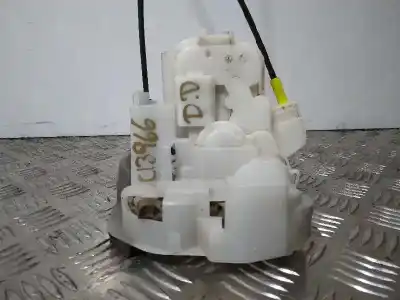 Peça sobressalente para automóvel em segunda mão fechadura da porta dianteira direita por subaru impreza g12 classic referências oem iam 61032fg240