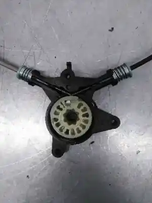 Second-hand car spare part driver left window regulator for mazda 3 sedán (bk) 1.6 (bk12) oem iam references  5p solo mecanismo 