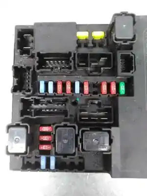Pièce détachée automobile d'occasion boîtes à fusibles pour nissan juke (f15) acenta références oem iam 284b71kb0b  