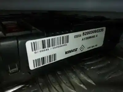 Second-hand car spare part fuse box unit for renault megane ii coupé-cabriolet (em0/1_) 1.6 oem iam references 8200306033b  