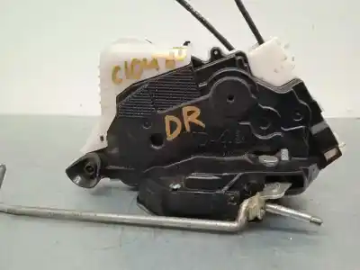 Second-hand car spare part front right door lock for subaru xv active oem iam references  2 pins 