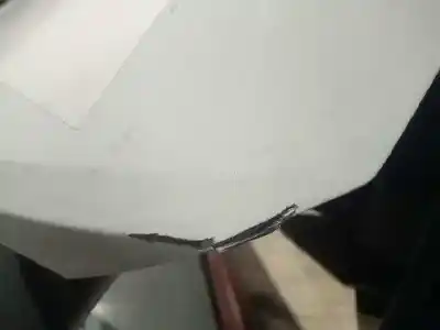 Second-hand car spare part tailgate for volvo v40 (2012->) 2.0 inscription [2.0 ltr. - 140 kw diesel cat] oem iam references 32227622  