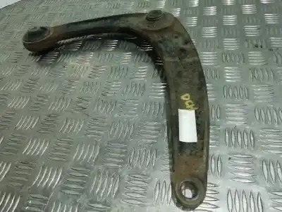 Recambio de automóvil de segunda mano de brazo suspension inferior delantero derecho para peugeot 207 x-line referencias oem iam 3521n8  