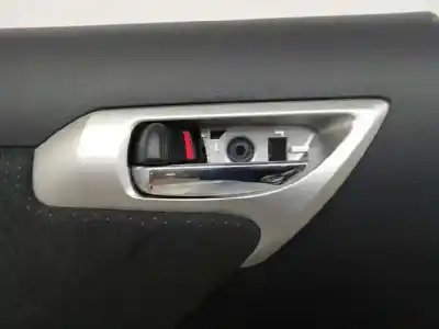 Автозапчастина б/у обкітка задніх лівіх дверей для lexus ct 200h посилання на oem iam 67726x1b05  