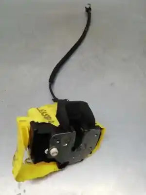 Second-hand car spare part RIGHT SIDE DOOR LOCK for PEUGEOT BIPPER  OEM IAM references 1365304080 2 PINS 1608934080
