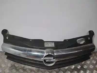 Pièce détachée automobile d'occasion grille avant pour opel astra gtc cosmo références oem iam 13241968 95643702 13241965