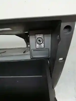 Автозапчастина б/у бардачок для seat leon st (5f8) reference plus посилання на oem iam 5f1857095g 5f1857095k 