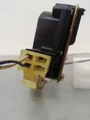 Second-hand car spare part front right door lock for daewoo matiz cd oem iam references 96527751 2 cables 