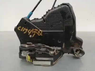 Автозапчасти б/у замок левой передней двери за toyota auris (_e15_) 1.4 d-4d (nde150_) ссылки oem iam 6904002210 6 cables 6904042241