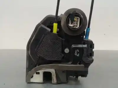 Автозапчасти б/у замок задней левой двери за toyota auris (_e15_) 1.4 d-4d (nde150_) ссылки oem iam 6906002170 4 cables 690600f030