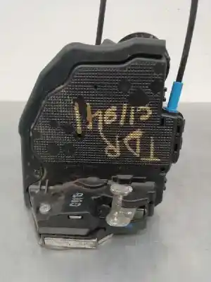 Автозапчасти б/у замок задней правой двери за toyota auris (_e15_) 1.4 d-4d (nde150_) ссылки oem iam 6905002180 4 cables 690500f030