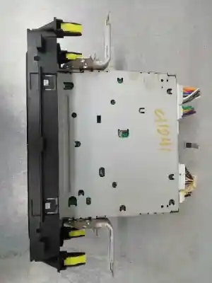 Second-hand car spare part audio system / radio cd for toyota auris (_e15_) 1.4 d-4d (nde150_) oem iam references 8612002880  