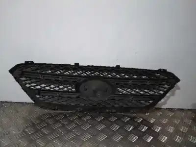 Автозапчастина б/у передня решіта для kia carens (un) active посилання на oem iam 8638010000  